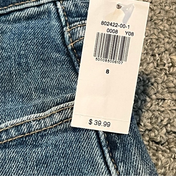 Old Navy Shorts Womens Size 8 Two Toned Denim O.G. Straight High Rise Jean NWT - Picture 3 of 12